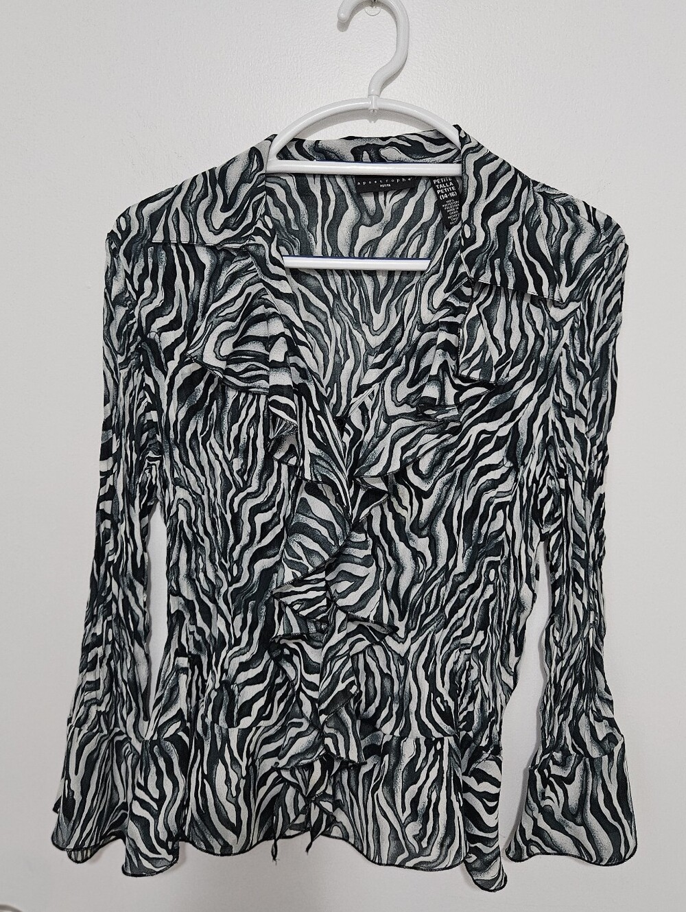 Apostrophe Green & White Zebra-Print Long Sleeve Ruffle Blouse Size Large Petite
